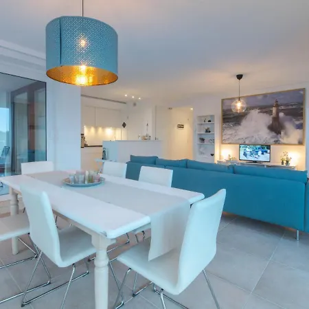 Pura Vida With Balcony By Interhome Bredene